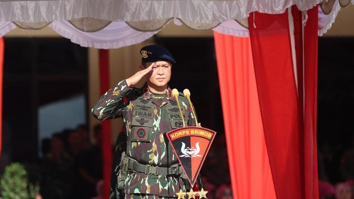 Kapolda Kalteng Sambut Dansatbrimob Baru Kombes Pol Irwan Jaya