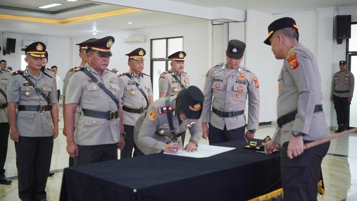 7 Kapolsek di Polres Bogor Dirotasi, Ini Daftarnya